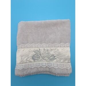 Vintage Lustre  Fieldcrest Satin Swans W/Lace 100% Cotton Wash Cloth
